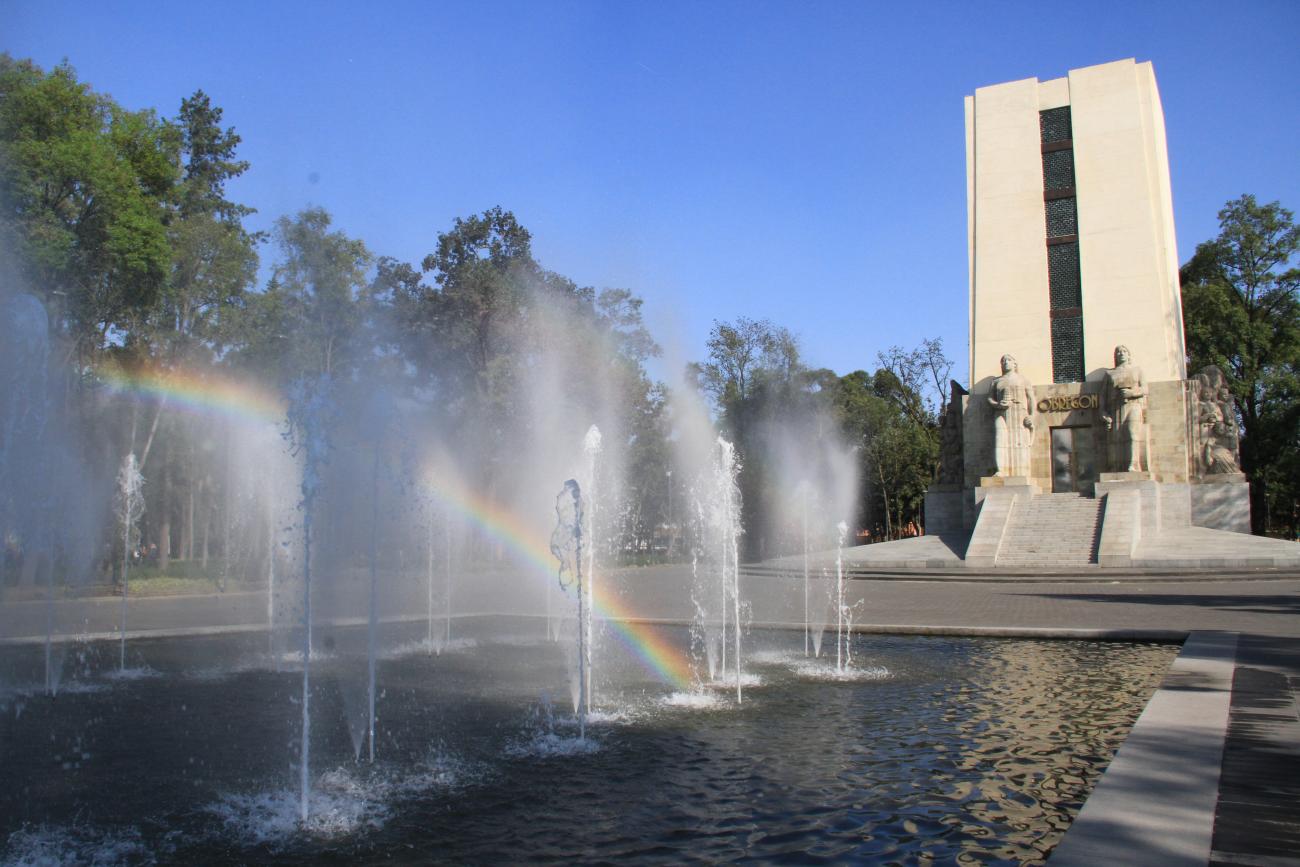 Parque La Bombilla, Monumento Álvaro Obregón