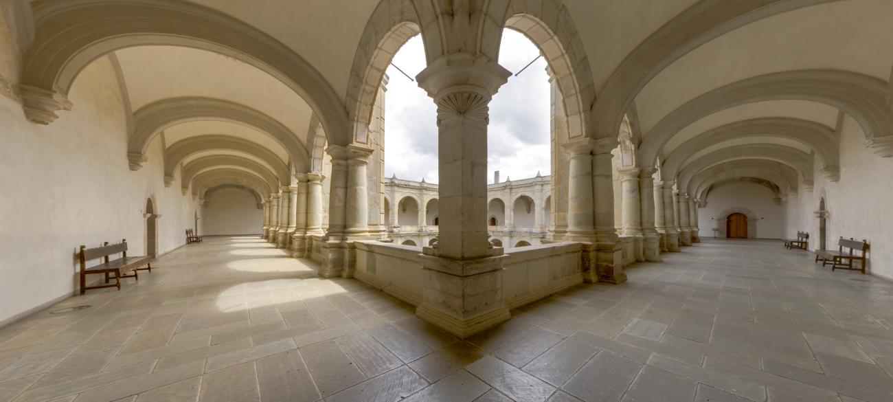 Claustro Alto