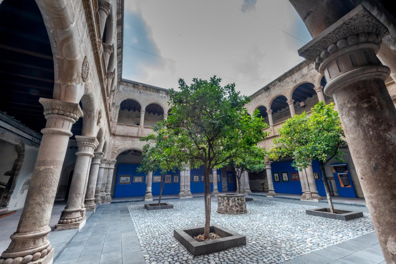Claustro de los naranjos