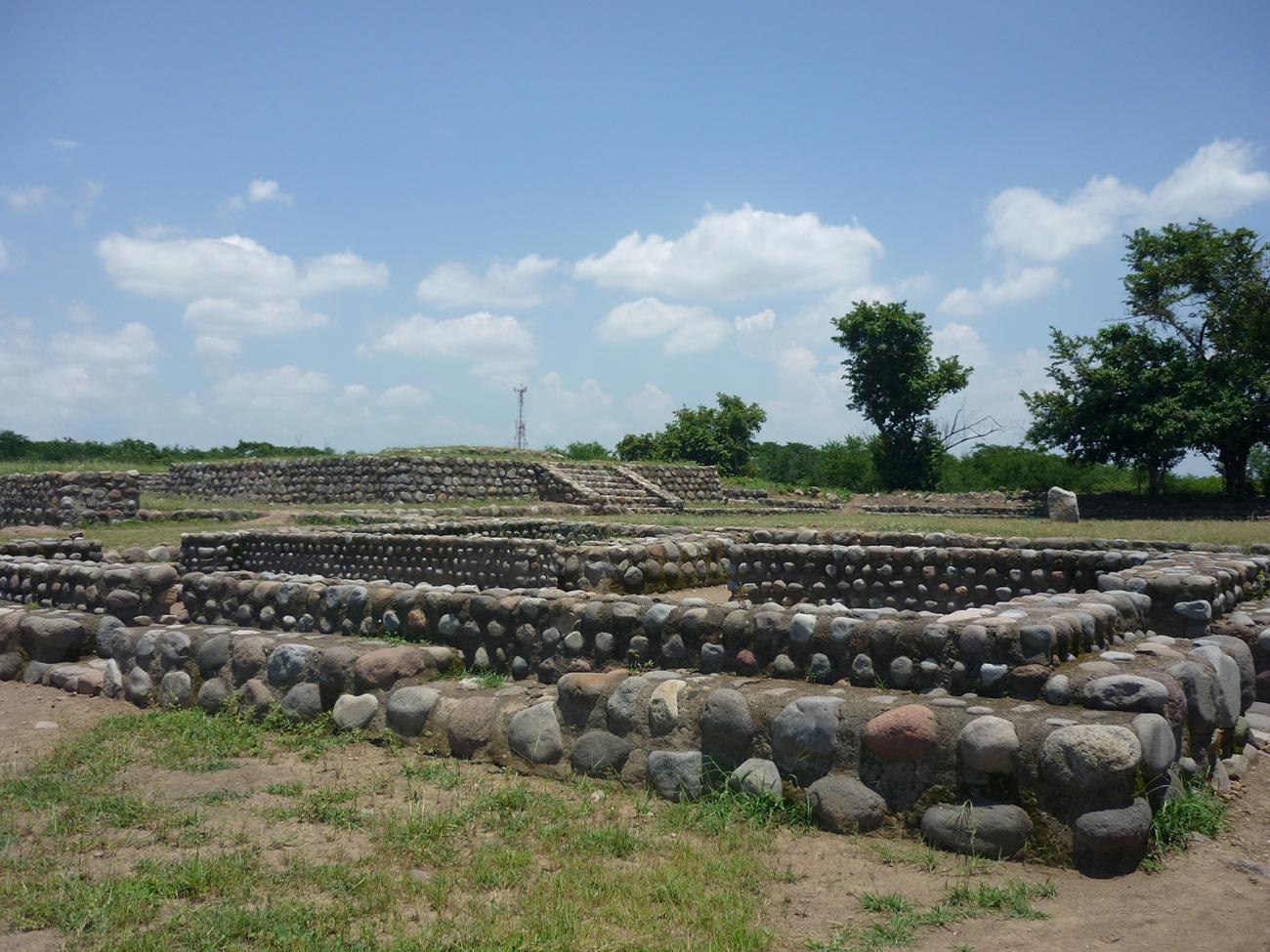 Plataforma Este y Estructura E-Norte