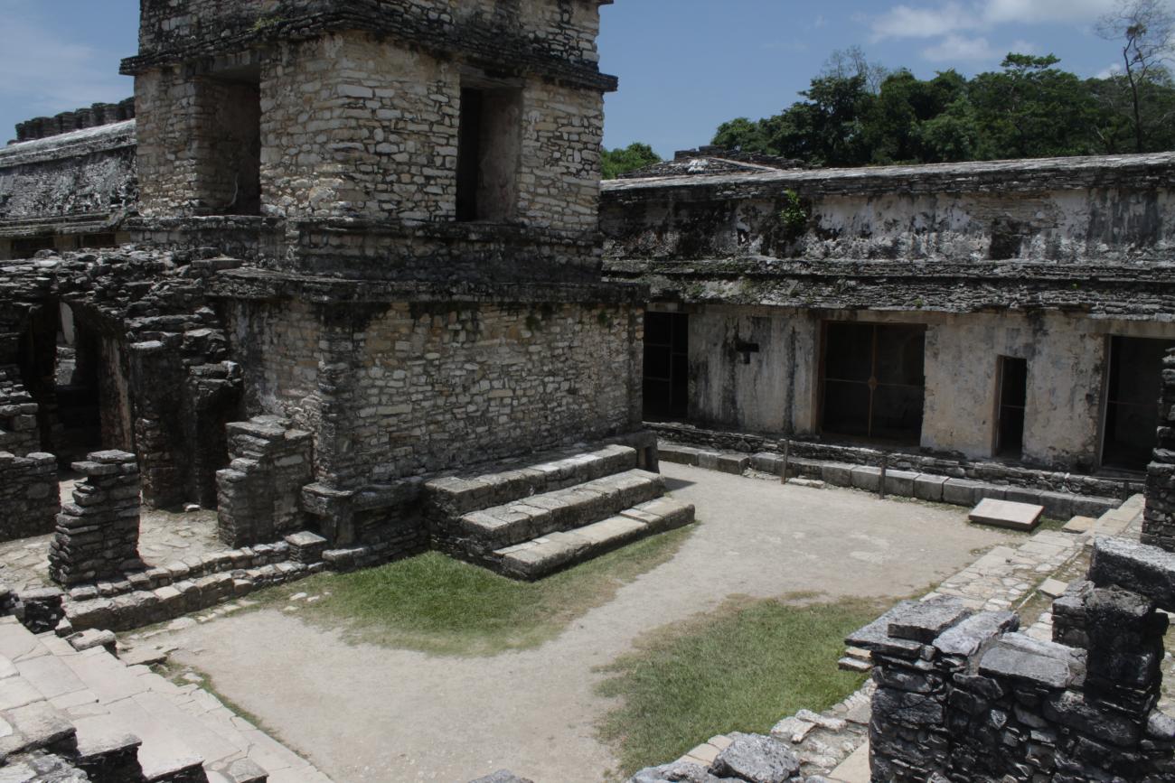 Patio de la Torre (Patio central)