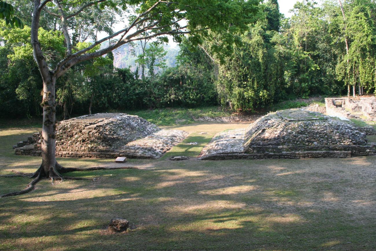 Edificio 14, Juego de Pelota