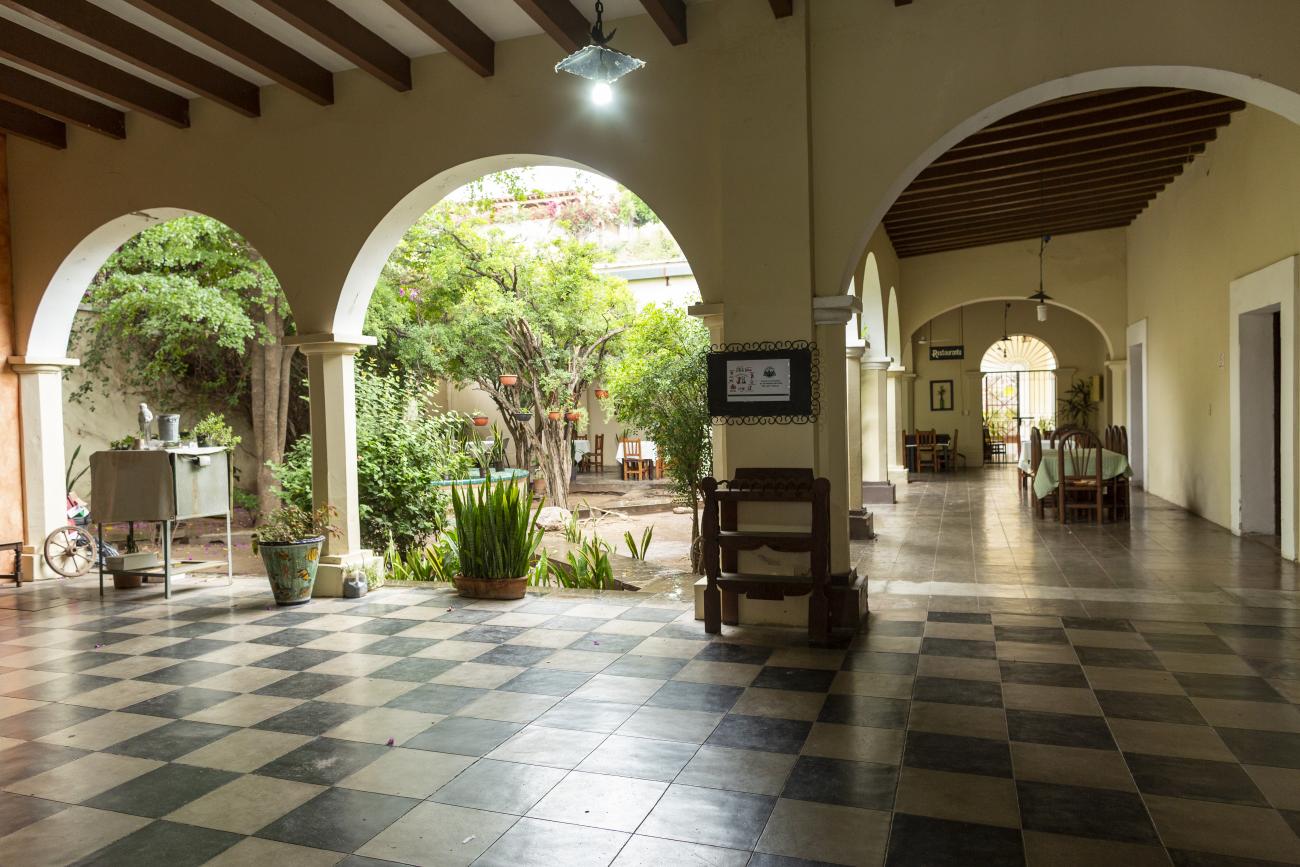 Hotel portales