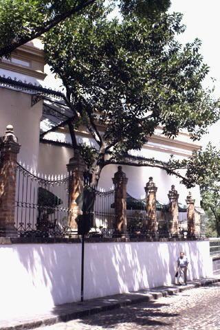 La Casa de los dos Patios