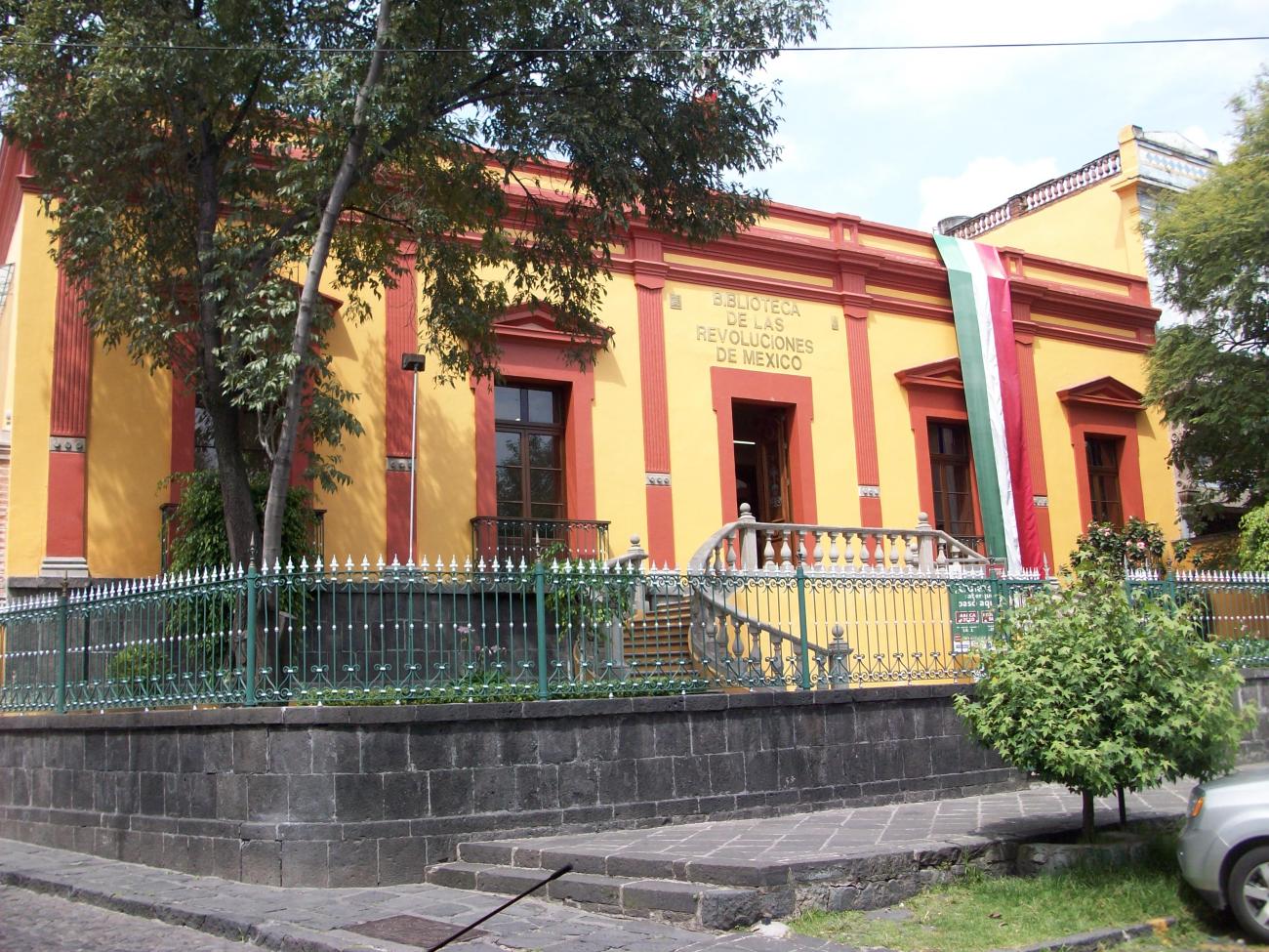 La Casa de los dos Patios