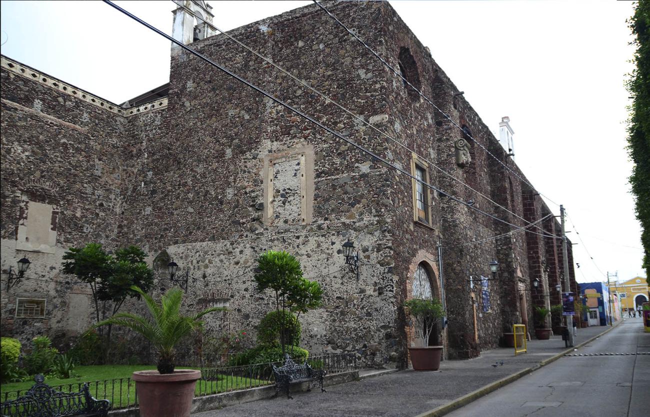 Parroquia de Nuestra Señora del Rosario y Convento de Capuchinas