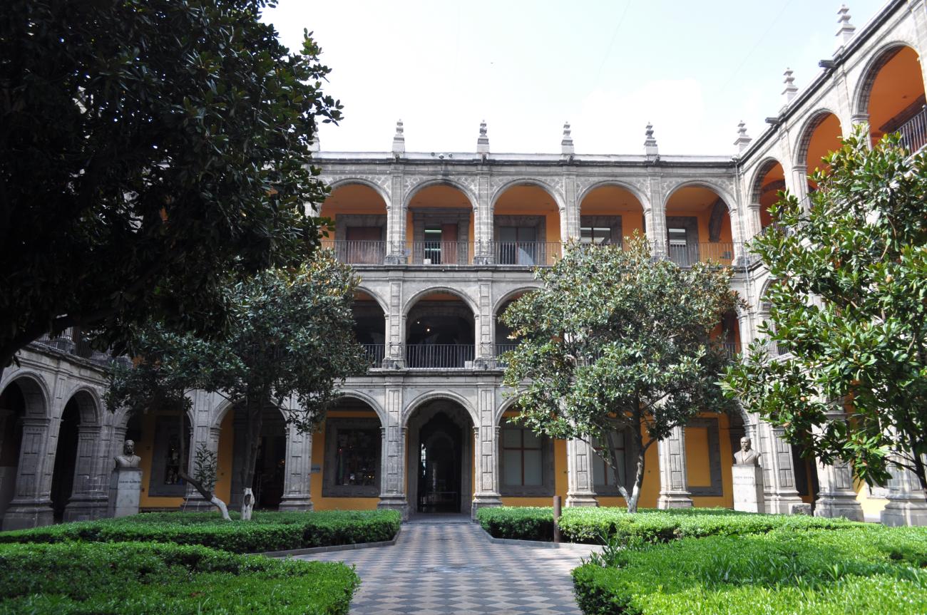 Patio San Ildefonso
