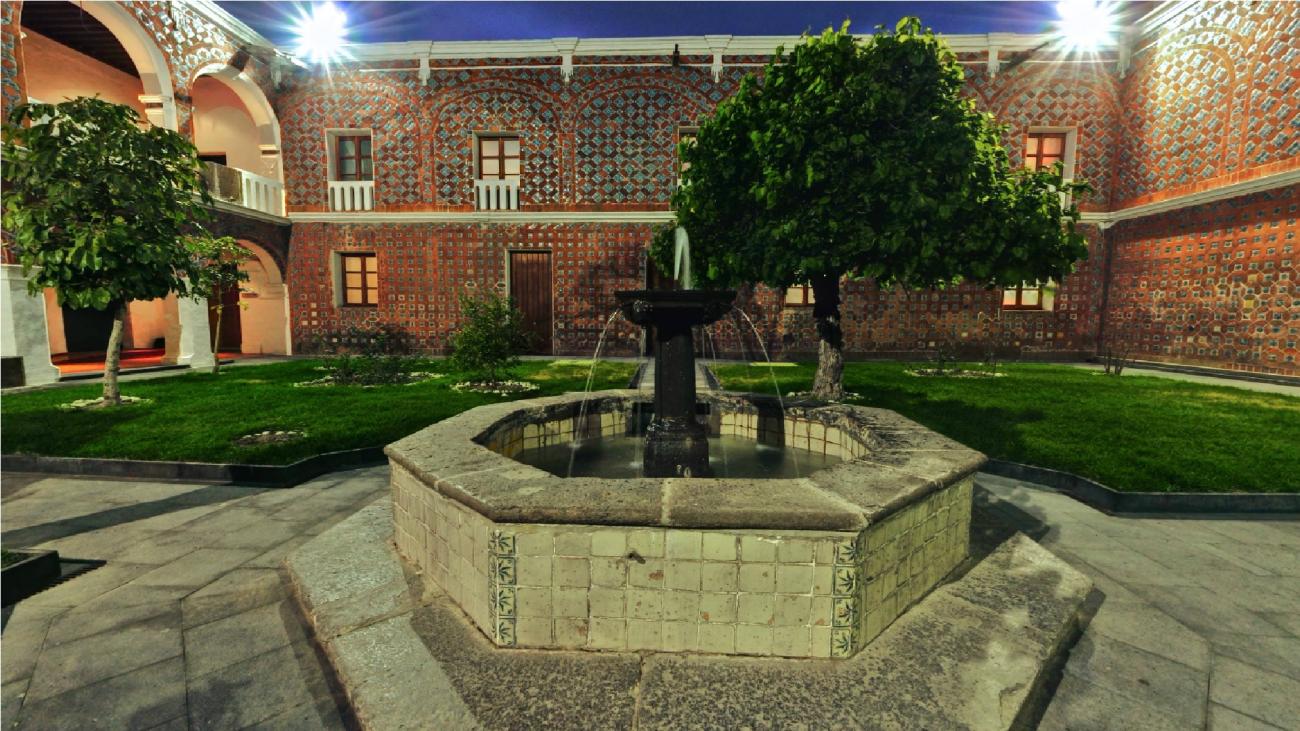 Patio de profesas Museo de Arte Religioso Ex Convento de Santa Mónica