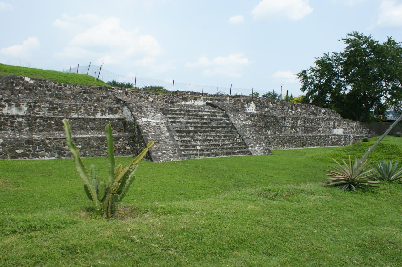 Escaleras de acceso al Palacio