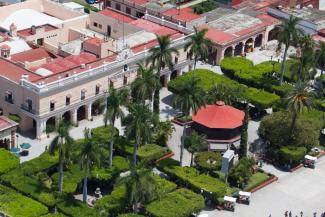 Palacio municipal y kiosko Cuautla Morelos, México