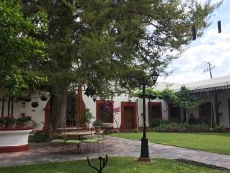 Hostal El Farol