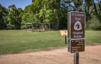 Sitio histórico estatal Caddo Mounds