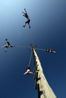 La ceremonia ritual de los Voladores