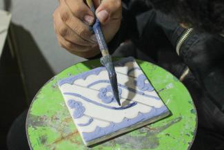 Procesos artesanales para la elaboración de la Talavera de Puebla y Tlaxcala (México) y de la cerámica de Talavera de la Reina y El Puente del Arzobispo (España)