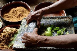La cocina tradicional mexicana: Una cultura comunitaria, ancestral y viva y el paradigma de Michoacán