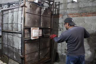 Procesos artesanales para la elaboración de la Talavera de Puebla y Tlaxcala (México) y de la cerámica de Talavera de la Reina y El Puente del Arzobispo (España)