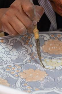 Procesos artesanales para la elaboración de la Talavera de Puebla y Tlaxcala (México) y de la cerámica de Talavera de la Reina y El Puente del Arzobispo (España)