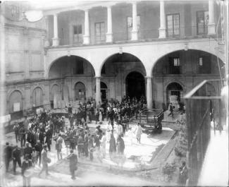 Álvaro Obregón visita el Museo Nacional