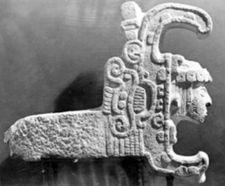 Escultura la reina de Uxmal