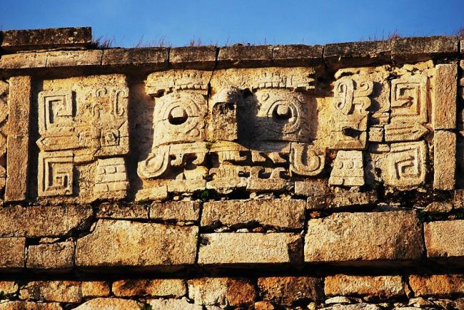 Mascarón. Edificio de las Monjas