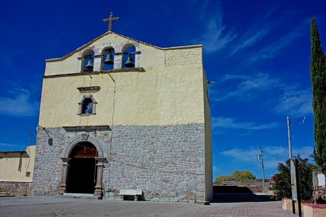 Templo de San Miguel del pueblo de Villa Ocampo