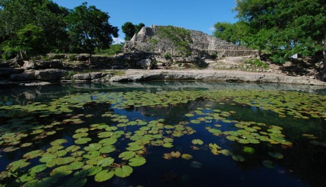 Cenote de Xlacah
