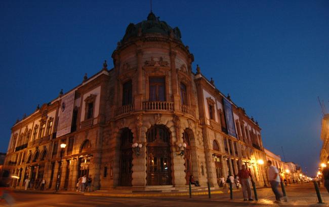 Teatro Macedonio Alcalá