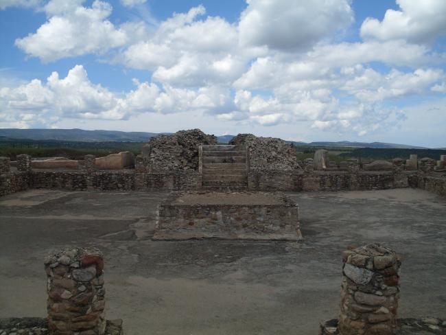 Pirámide del Sol, Templo de los Cráneos y Templo de los Fogones