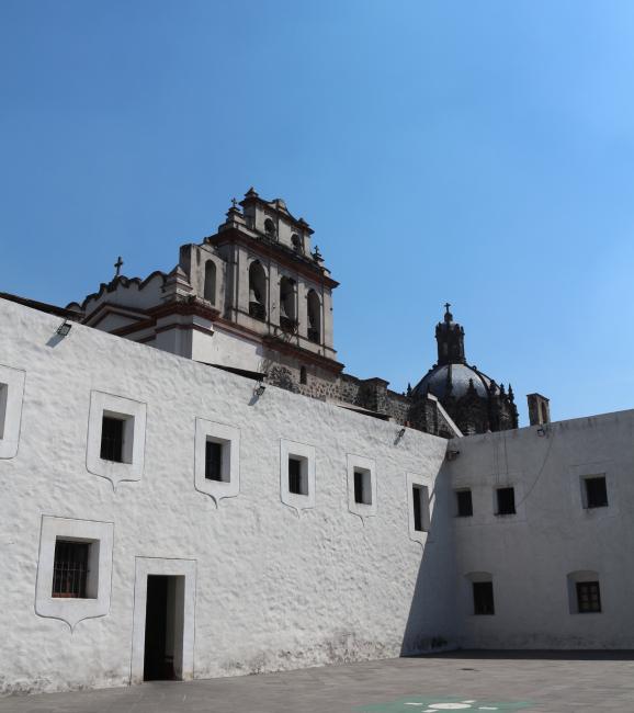 Patio de estudiantes