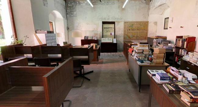 Biblioteca Andrés Angulo