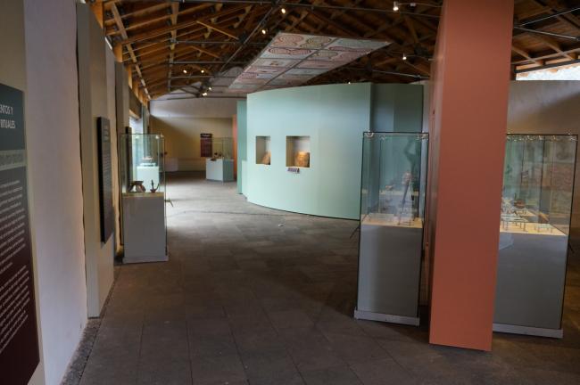 Sala Vasijas al negativo