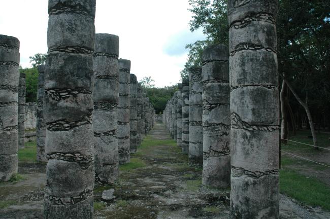 Grupo de las Mil Columnas