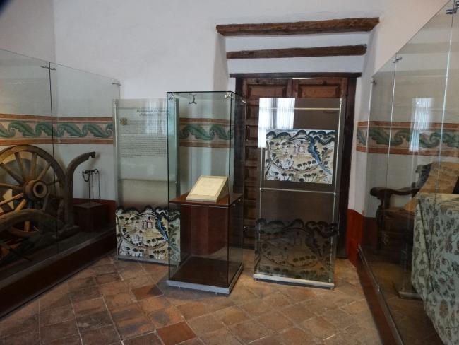 Sala Antecedentes, Vida de Hidalgo y Costilla