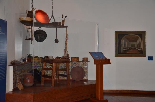 Monjas coronadas. Vida conventual femenina