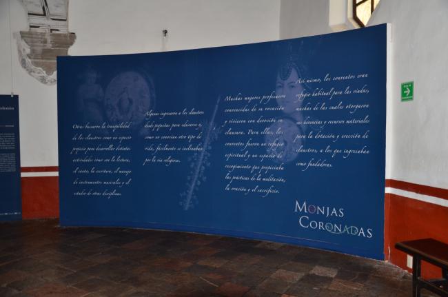 Monjas coronadas. Vida conventual femenina