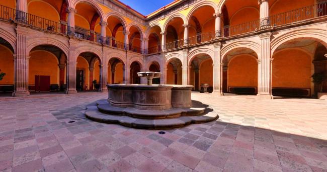 Patio principal