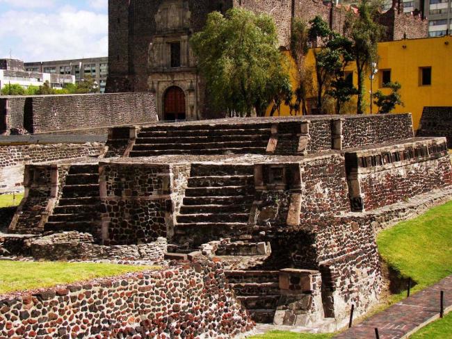 Templo "M" o Calendárico
