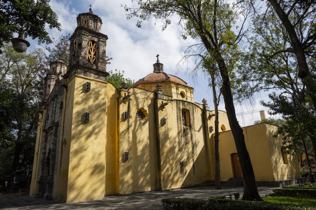 Costado del Templo de la Conchita