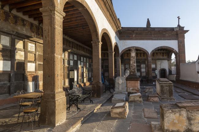 Panteón Santa Vera Cruz