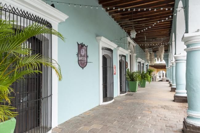 Hotel portales
