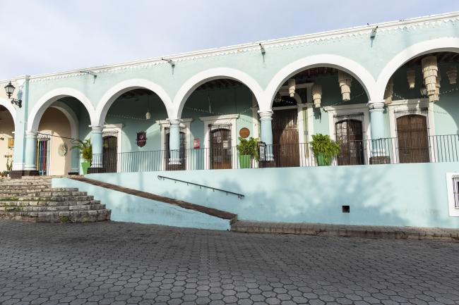 Hotel portales