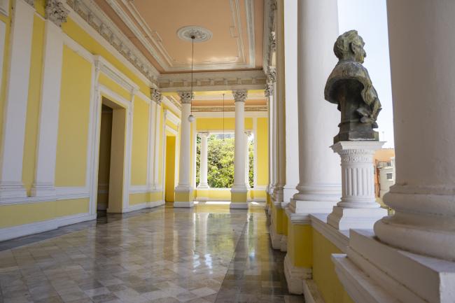 Teatro Peón Contreras
