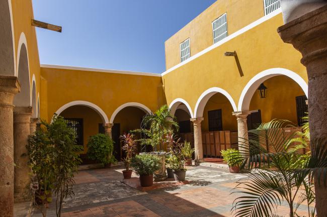 Casa del Teniente del Rey