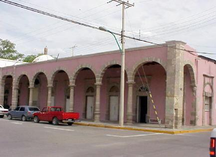 Los Portales