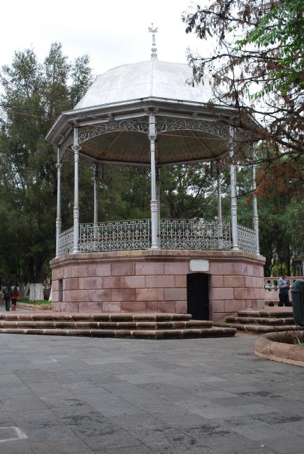 Alameda Trinidad García de la Cadena
