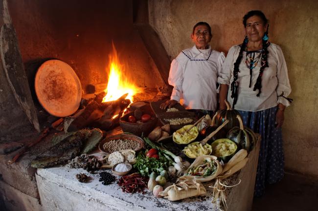 La cocina tradicional mexicana: Una cultura comunitaria, ancestral y viva y el paradigma de Michoacán