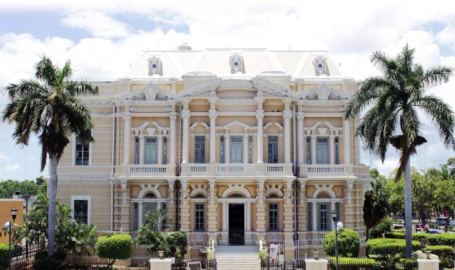Museo Regional de Yucatán, Palacio Cantón